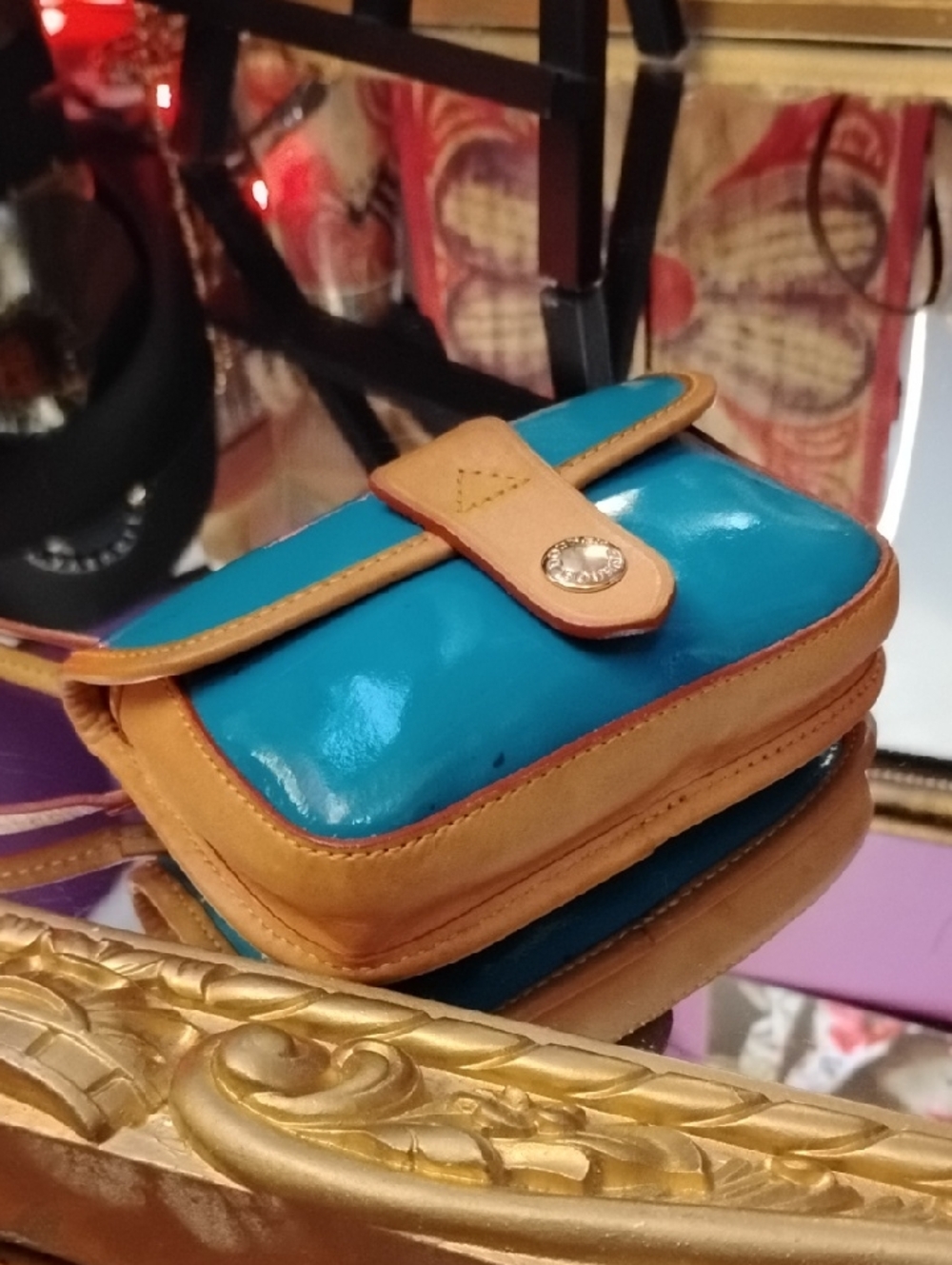 Dooney Bourke Teal Green and Tan Women's Wristlet, Clutch. Patent. CLOSING SALE - Picture 10 of 14